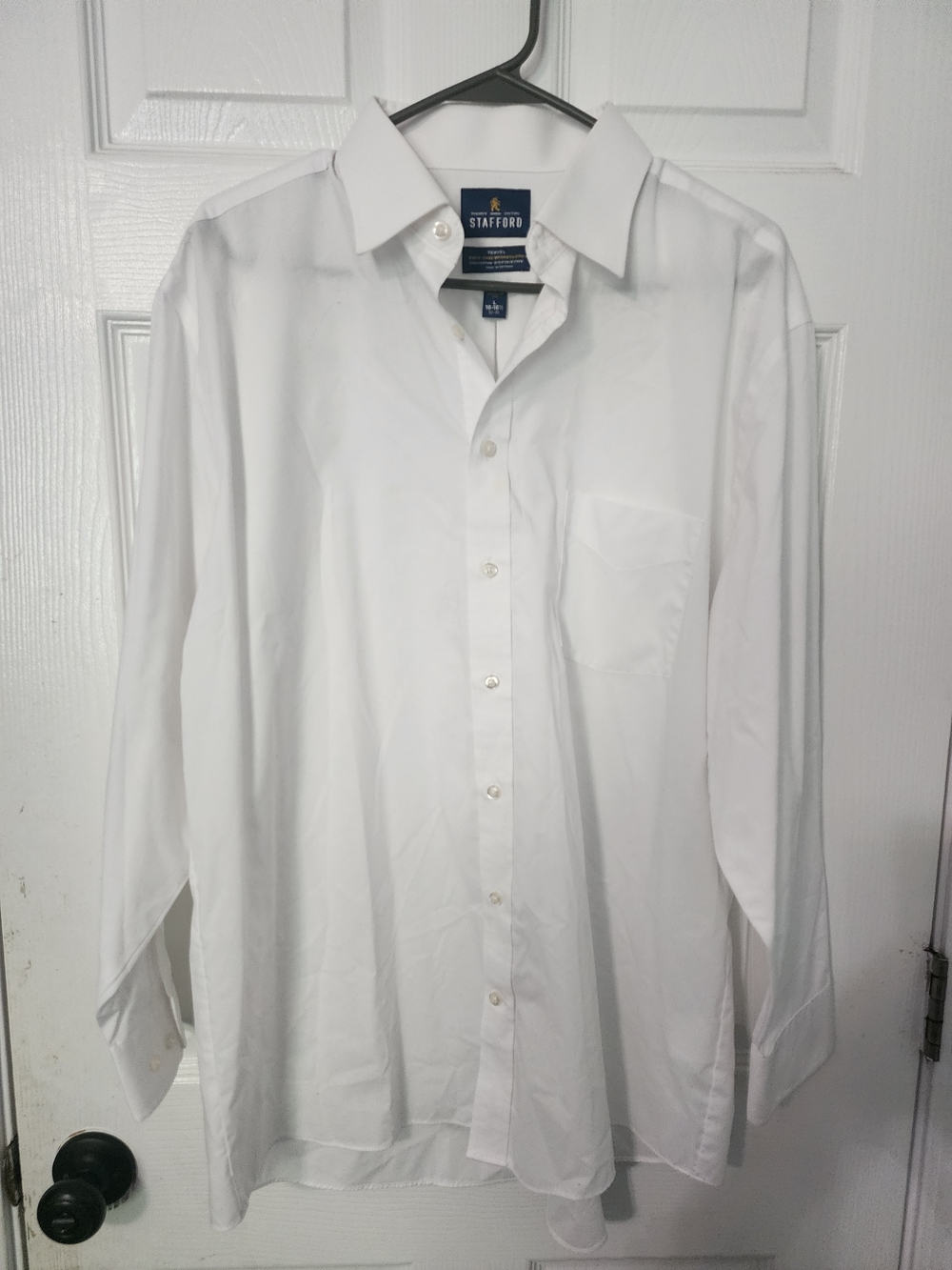 Stafford Men's White Long-Sleeve Dress Shirt